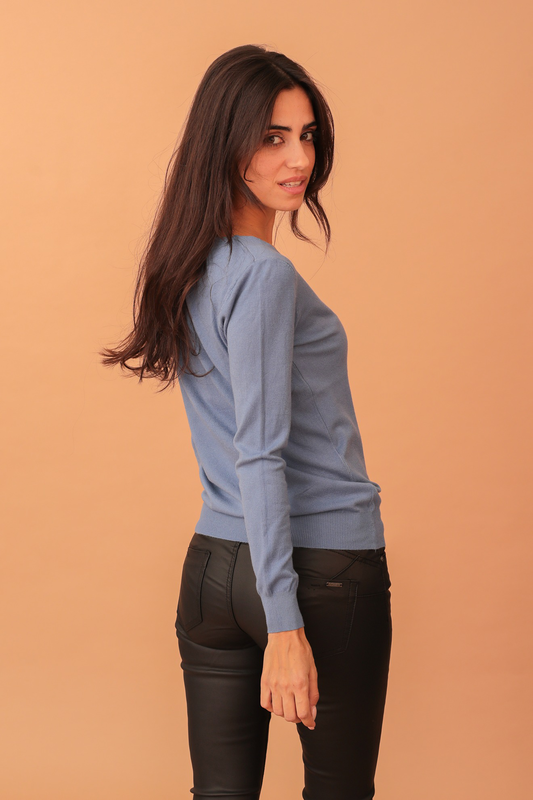 Lydia v-neck soft knit - indigo blue-null