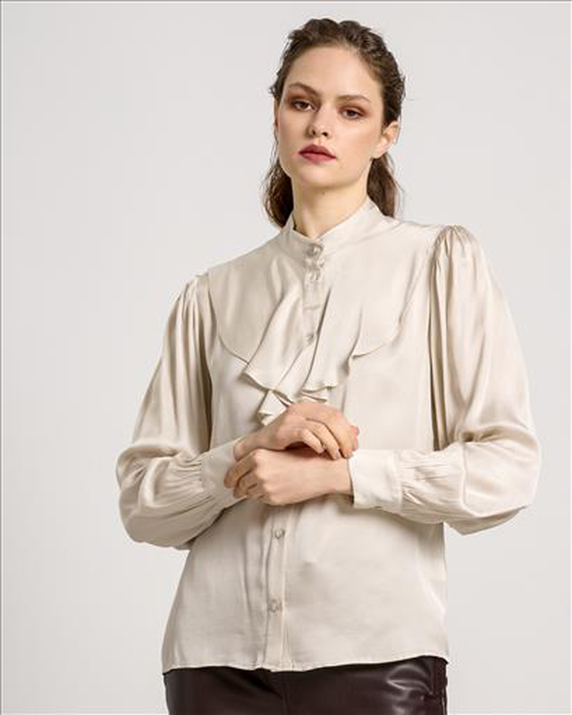 Shirt ruffles image number null