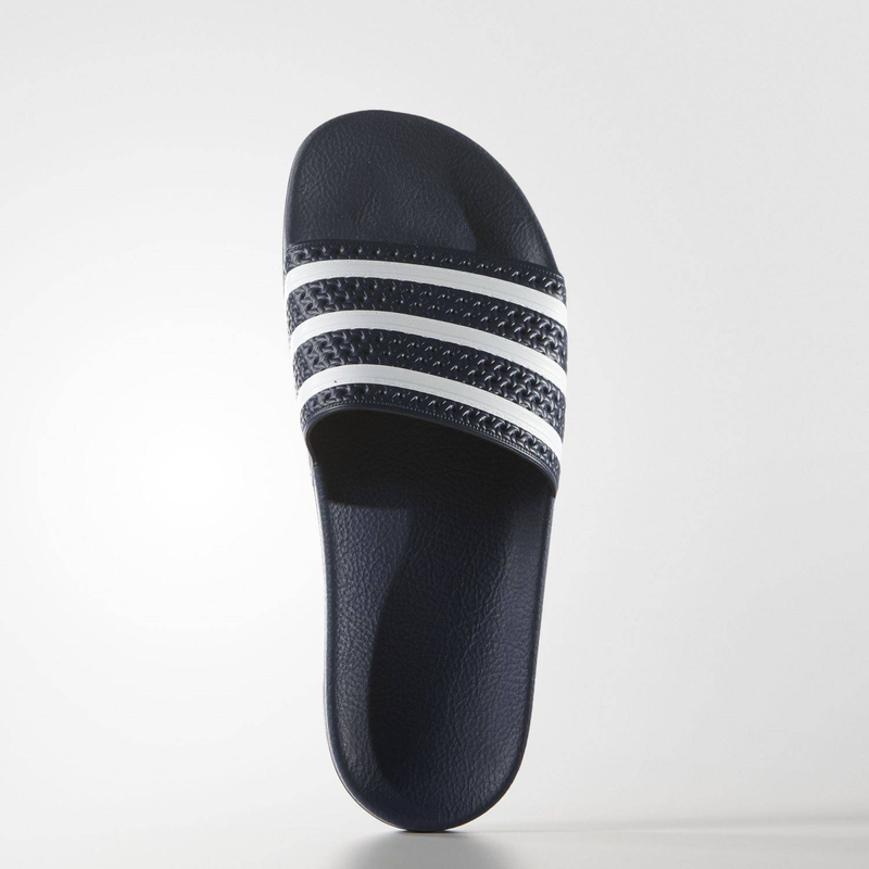 Adilette slides image number null