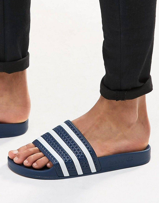 Adilette slides image number null