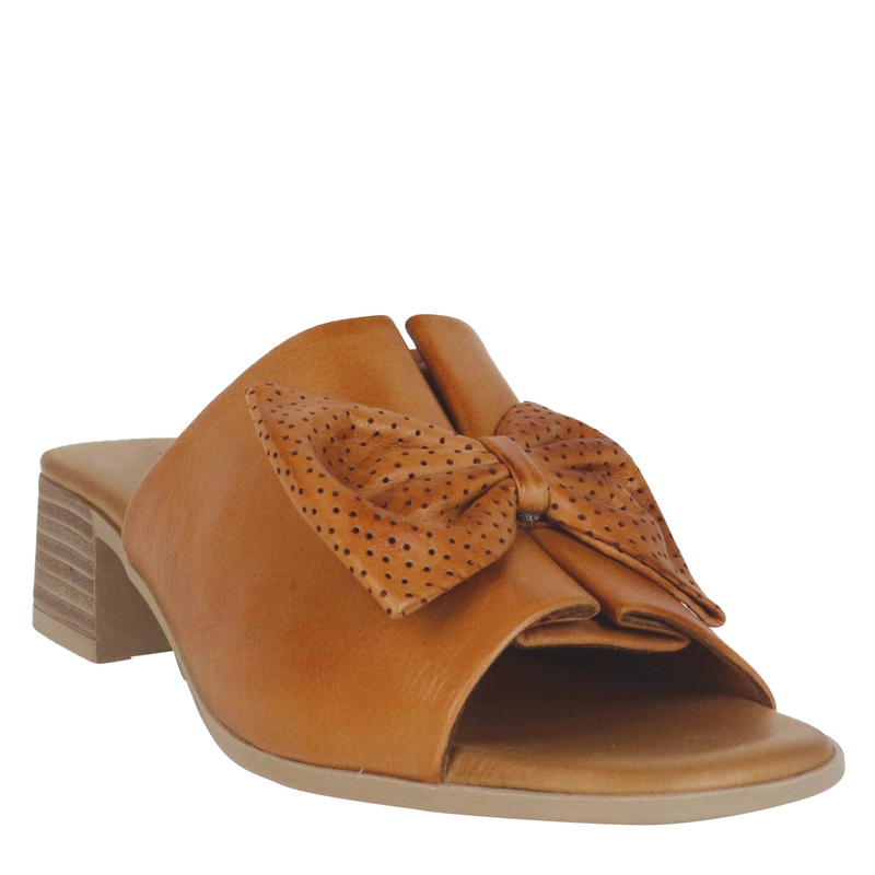 Koniarisshoes &gamma;&upsilon;&nu;&alpha;&iota;&kappa;&epsilon;ί&omicron; mule-null