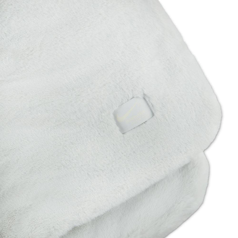 Nike sportswear blanket faux fur swoosh-null