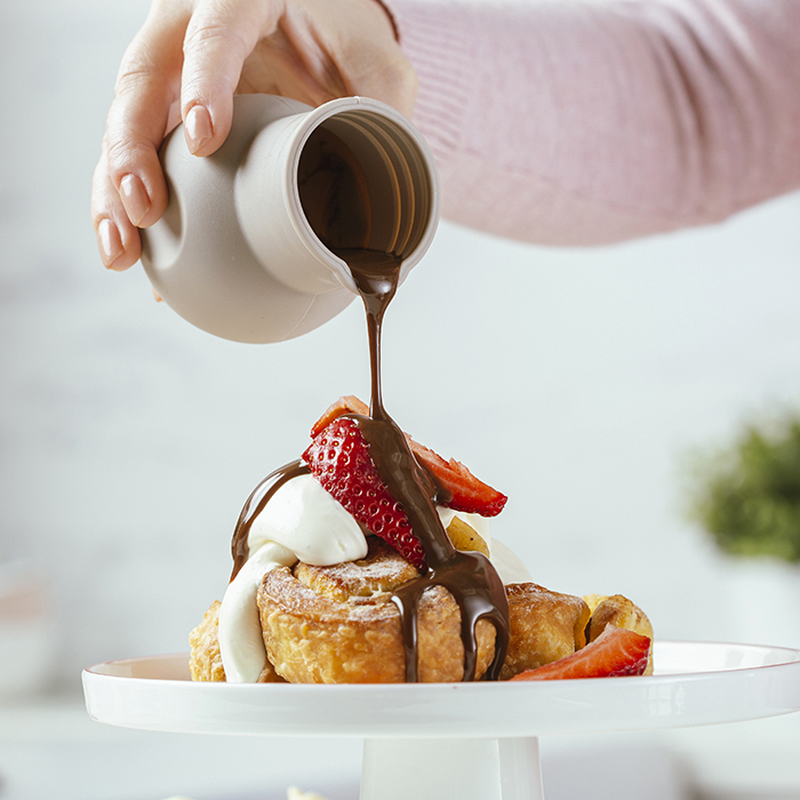 Product image: Nava misty silicone melting pot for chocolate & butter 9x7cm-null