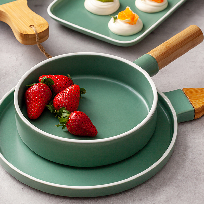 Product image: Nava terrestrial serving plate green-null