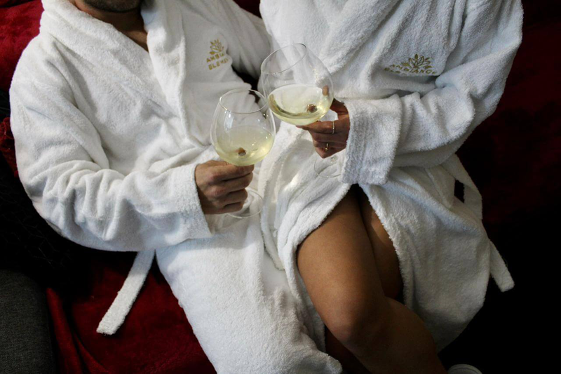 Thick cotton luxury bathrobe white (420gsm), , medium-null