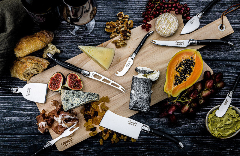 Laguiole 8pc cheese knifes set black with oak cutting board 50cm, , medium image number null
