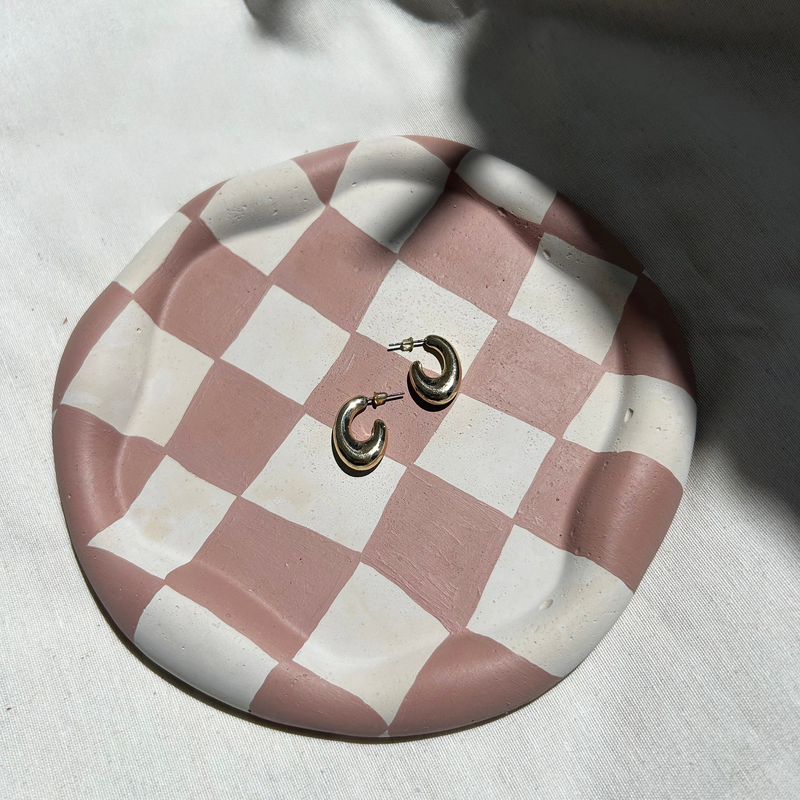 Checkered cloud shape tray, , medium image number null