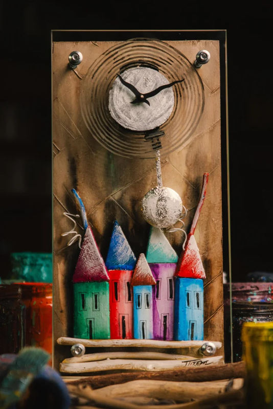 &Rho;&omicron;&lambda;&omicron;ϊ &xi;&upsilon;&lambda;&iota;&nu;&omicron; &mu;&epsilon; &kappa;&rho;&upsilon;&sigma;&tau;&alpha;&lambda;&lambda;&omicron; & &epsilon;&kappa;&kappa;&rho;&epsilon;&mu;&epsilon;&sigmaf;-null