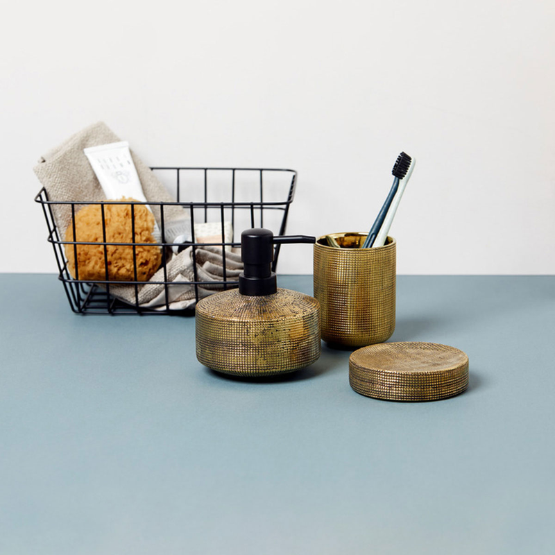 Wenko rivara &pi;&iota;&alpha;&tau;&omicron; &sigma;&alpha;&pi;&omicron;&upsilon;&nu;&iota;&omicron;&upsilon; &chi;&rho;&upsilon;&sigma;&omicron;, , medium-null