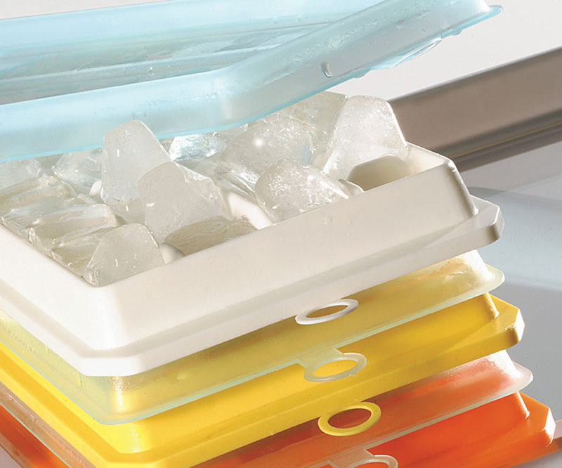 Cosmoplast ice cube tray with lid 31x13cm - assorted colors, , medium image number null