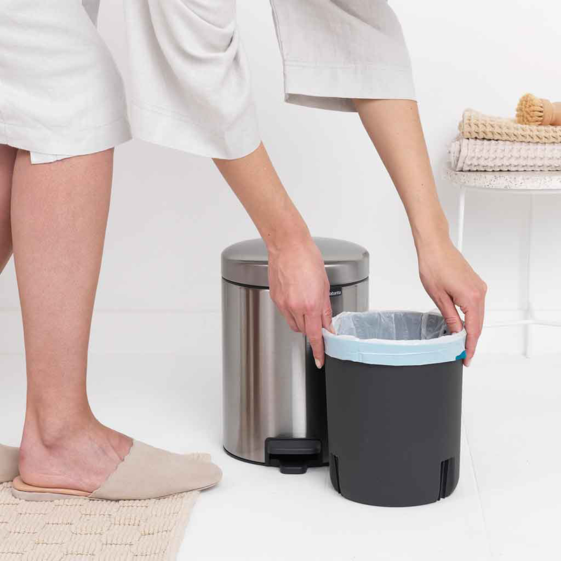 Brabantia new icon pedal bin luxury edition 5l- mineral concrete grey, , medium-null