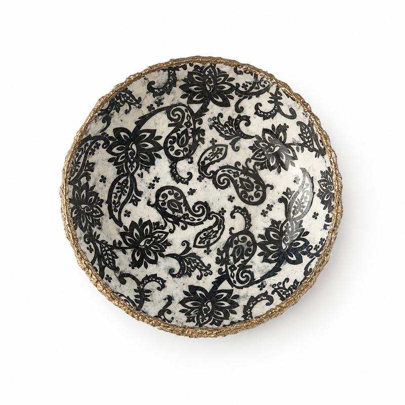 Handmade papier m&acirc;ch&eacute; decorative bowl-null