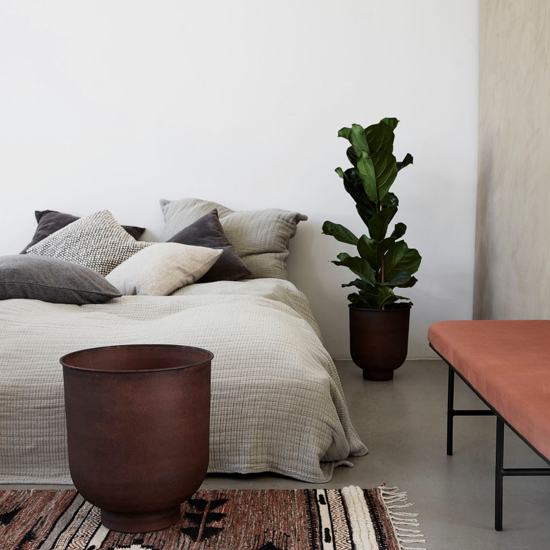 House doctor vig planter burnt henna image number null