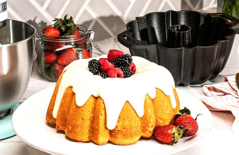 Product image: Lodge cast iron cake pan, , medium-null