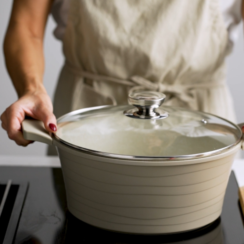 Izzy roaster casserole with lid 28cm elea new-null