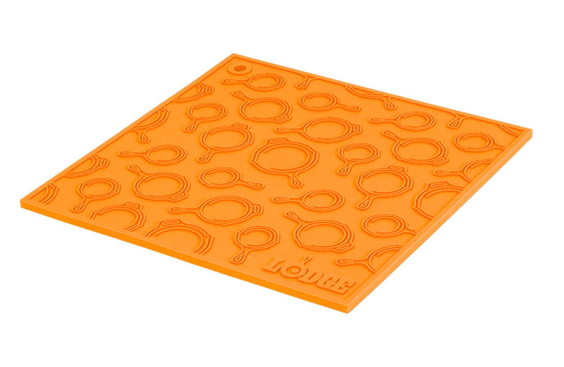 Lodge orange square silicone base, , medium image number null