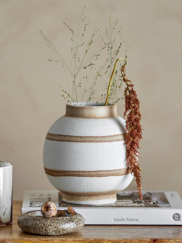 White stoneware vase, , medium image number null