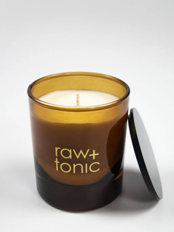 Raw and tonic soy candle in amber jar with lid - jasmine - 10oz-null