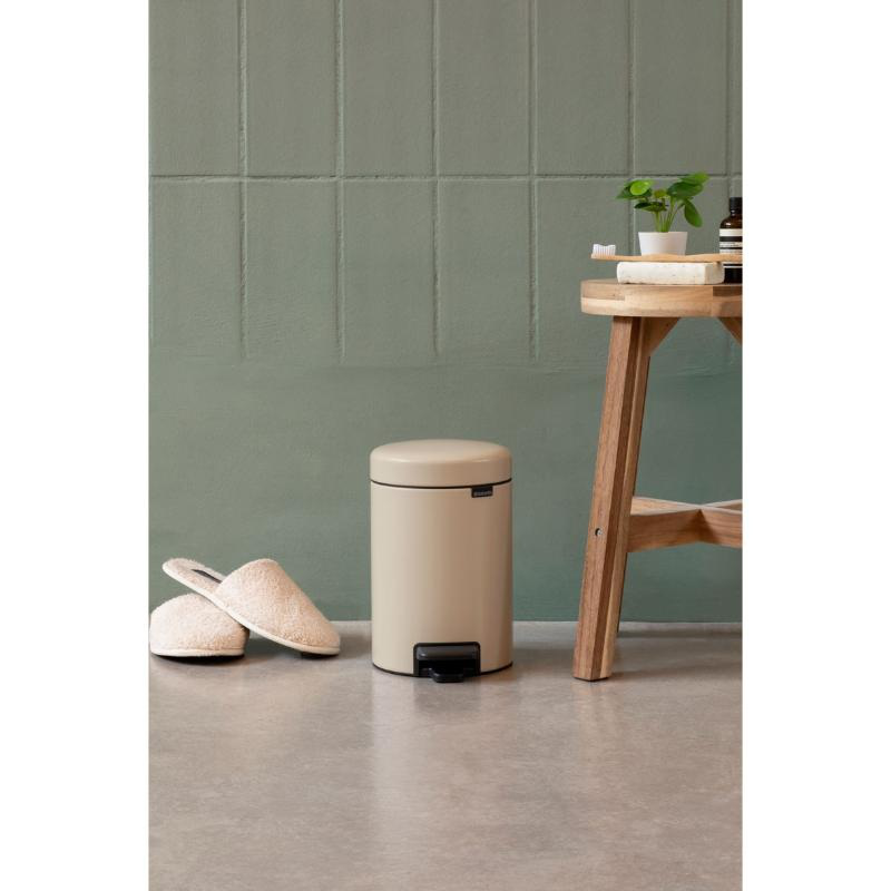 Brabantia pedal bin 5l - soft beige, , medium-null
