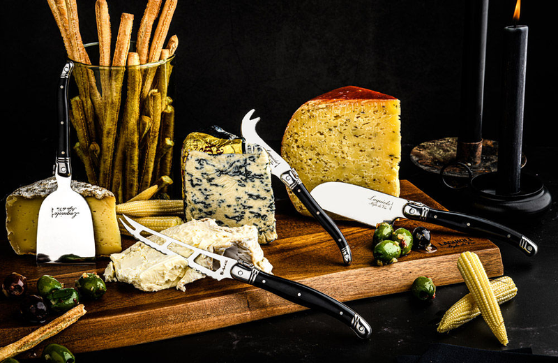Laguiole 5pc cheese knifes set black with serving board acacia wood, , medium image number null