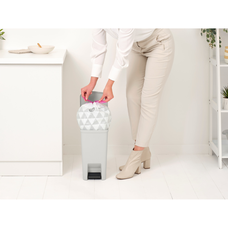 Brabantia step up &kappa;&alpha;&delta;&omicron;&sigmaf; &pi;&epsilon;&nu;&tau;&alpha;&lambda;  10l - &alpha;&nu;&omicron;&iota;&chi;&tau;&omicron; &gamma;&kappa;&rho;&iota;, , medium-null