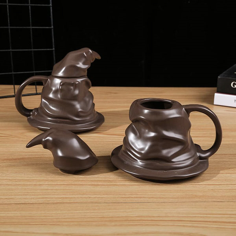 &Kappa;&omicron;ύ&pi;&alpha; &kappa;&epsilon;&rho;&alpha;&mu;&iota;&kappa;ή &ndash; magic hat, , medium-null