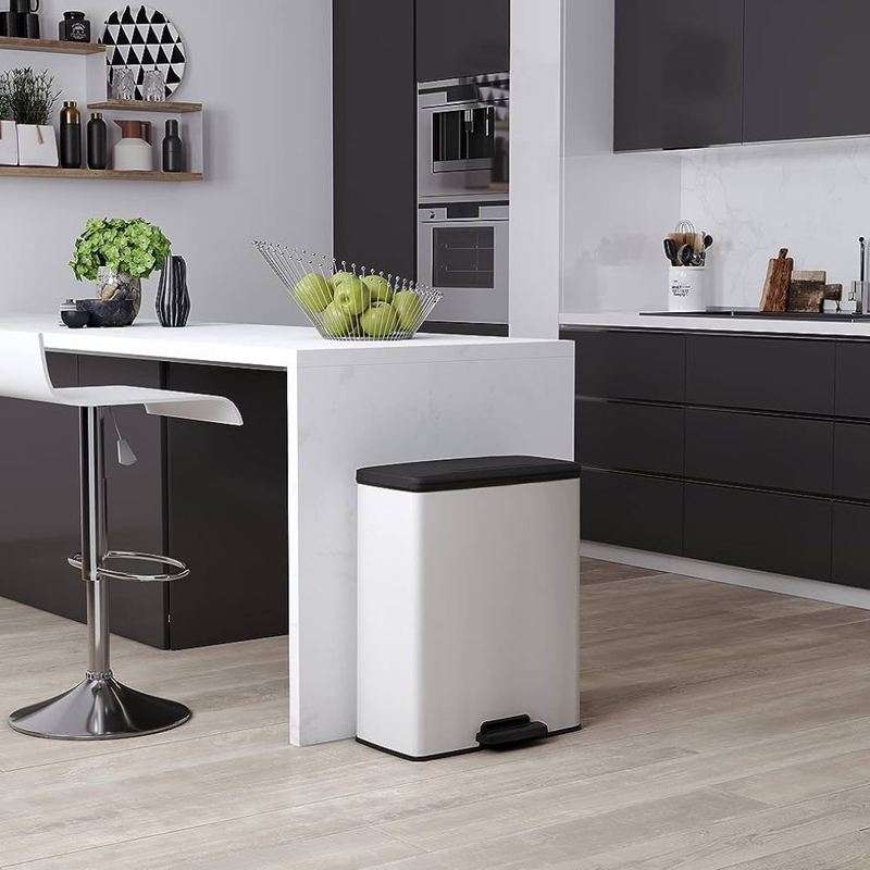 Product image: Curver κάδος απορριμμάτων 65l με πεντάλ, λευκός από πλαστικό, ανθεκτικός & οικολογικός, , medium-null
