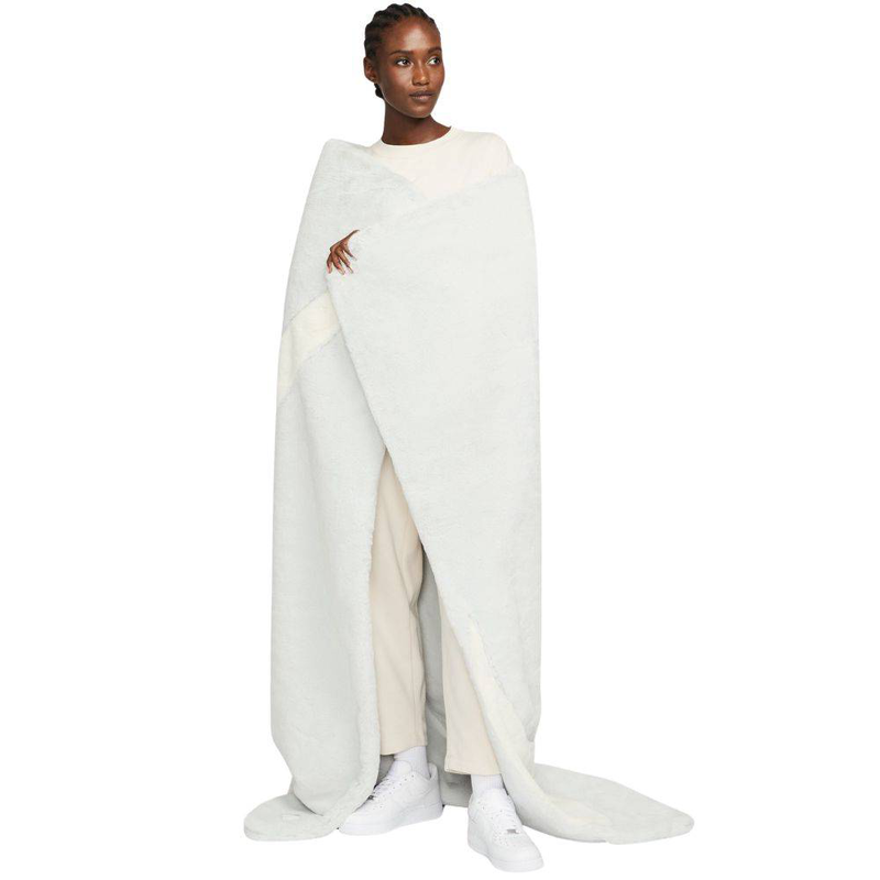 Nike sportswear blanket faux fur swoosh-null