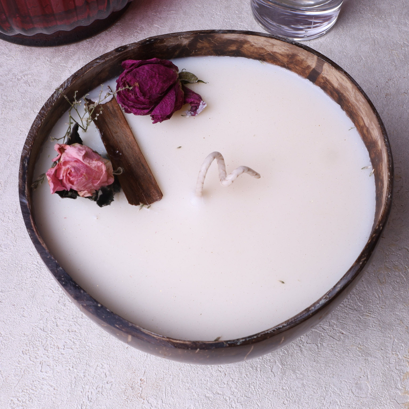 Small homemade soy wax candle in coconut bowl - velarte, , medium-null