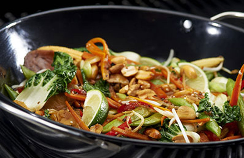 Deluxe porcelain wok round topper (diameter 28cm x 6.4cm deep), , medium image number null