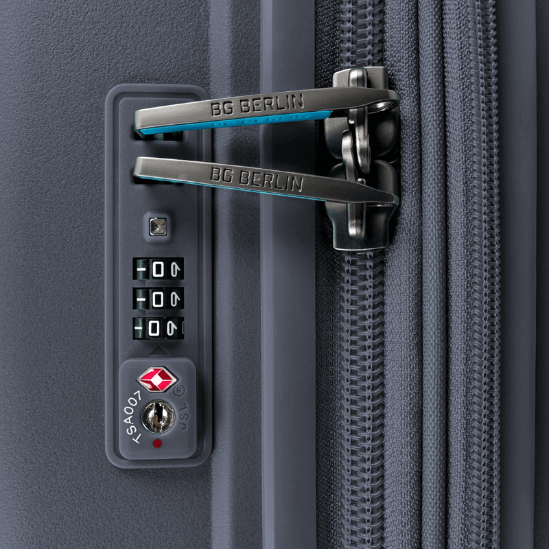 Bg berlin - soda cabin size/carry-on (4 wheel), double security zipper, 54cm/20in luggage, 10kg suitcase, back-null