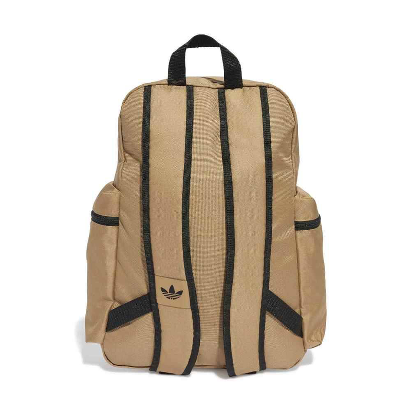 Adidas adicolor bp-null