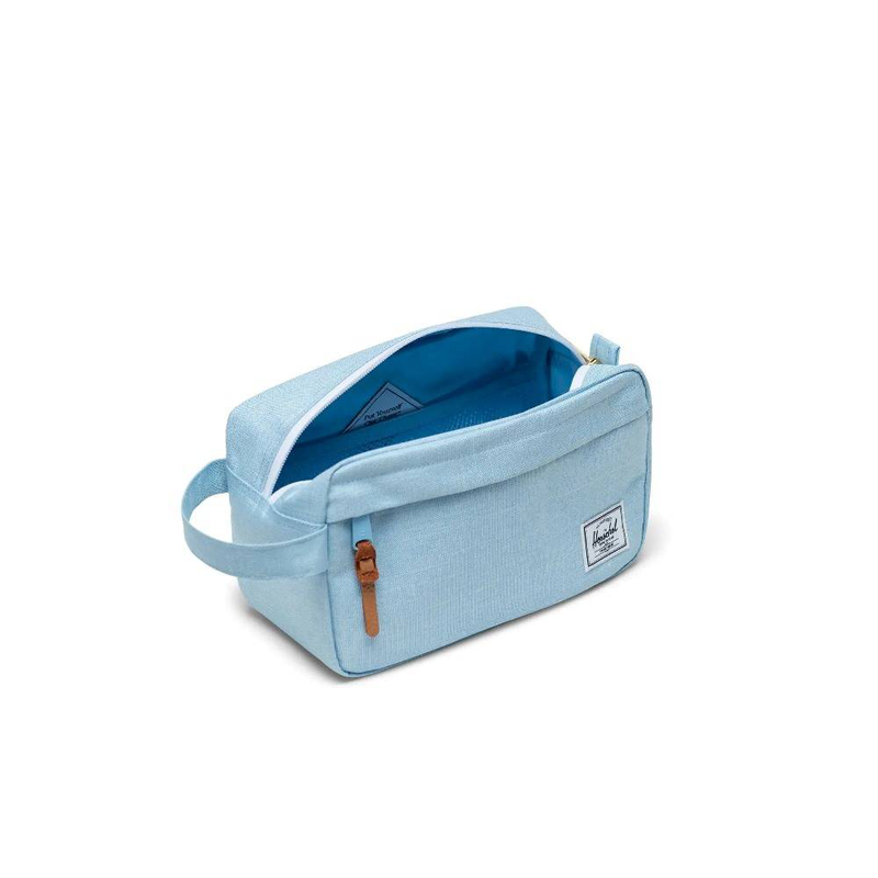 Chapter travel kit-null