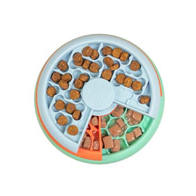 Dog puzzle and feeder in one-null