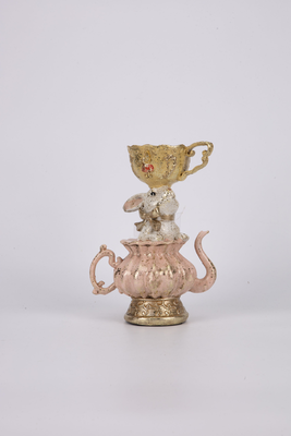 Resin easter rabbit in teapot pink, , medium