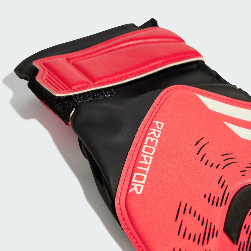 Predator gloves training-null