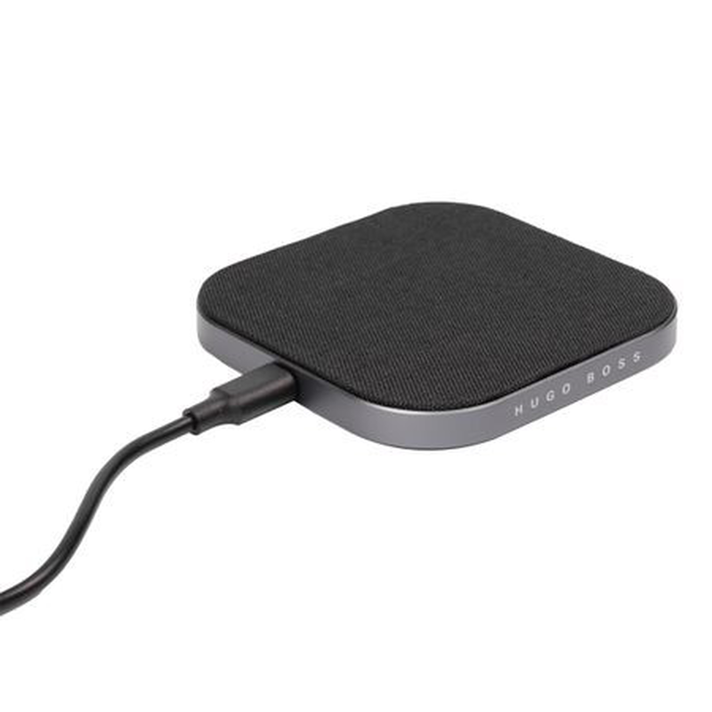 Hugo Boss wireless charger illusion dark chrome, , medium image number null