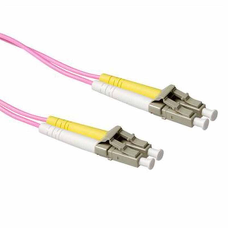 Rl9700 0.5m fiber patch cable lc/lc connectors multimode om4 50/125 duplex lszh act, , medium-null