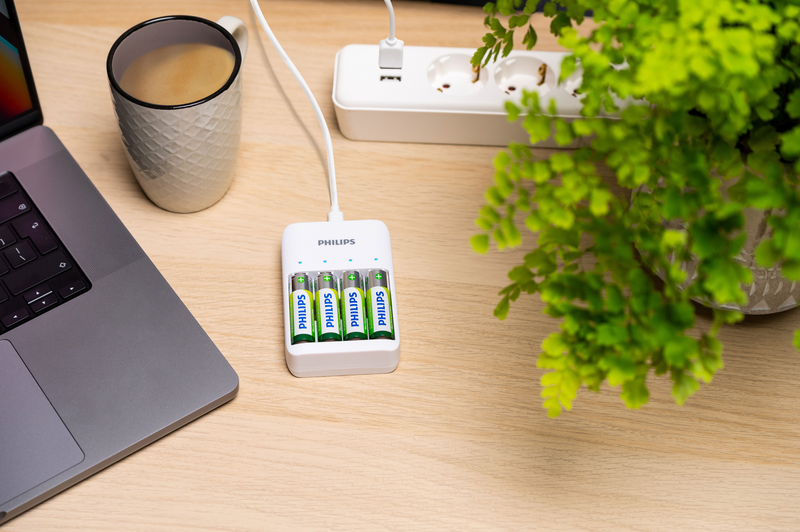 Philips battery charger USB 4 slots, , medium-null