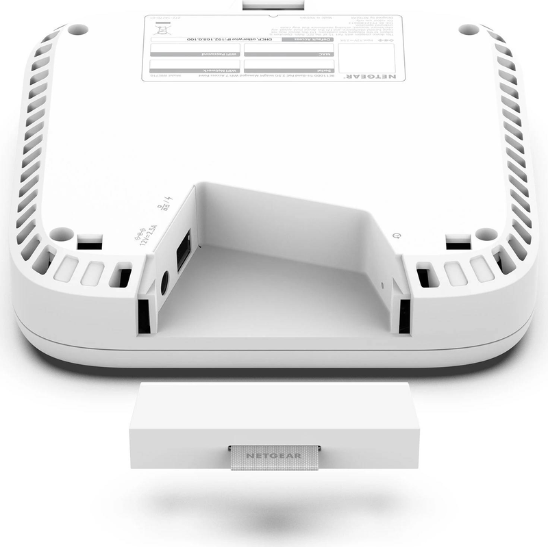Netgear wbe718 Wi-Fi 7 access point, tri-band be9400, 2.5GBe poe+, insight cloud managed, wall/ceiling, white-null