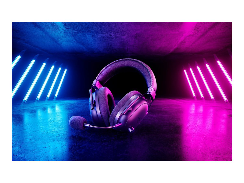 Razer blackshark v2 pro 2023 wireless gaming headset rz04-04530100-r3m1 triforce titanium 50mm thx 7.1 70h black-null