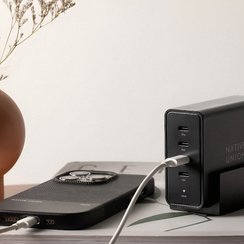 Product image: Native union fast desktop & mobile charger pd 140w, , medium-null