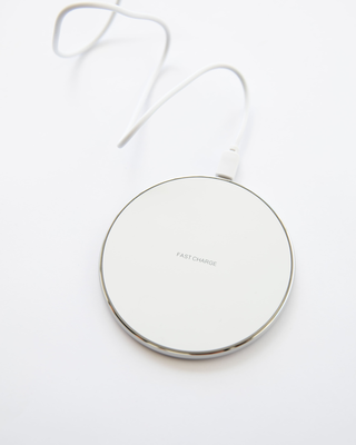 Wireless charger white universal