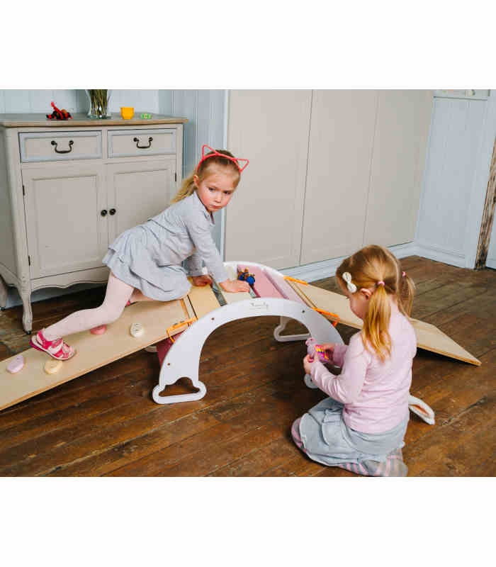 Montessori sway-null