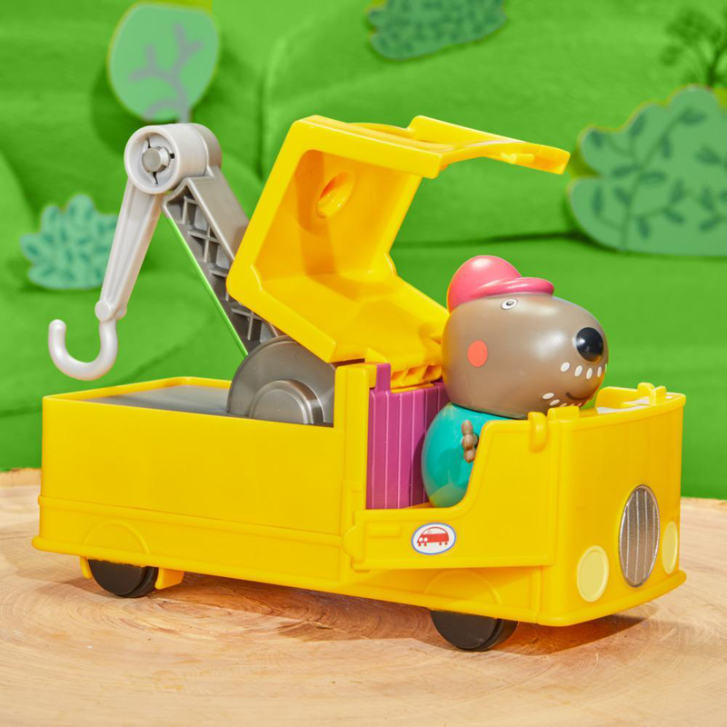 Product image: Peppa pig granddad dog's tow truck f951 3y+, , medium-null