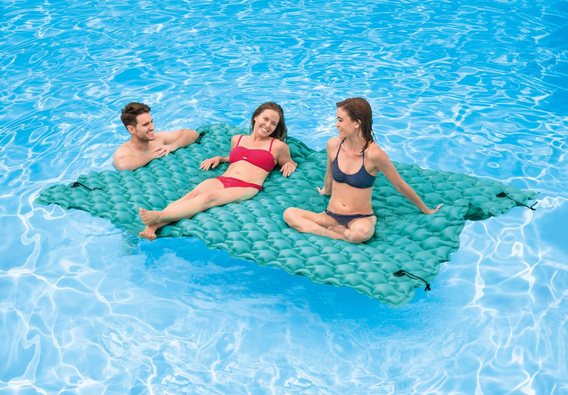 Mat 114x89'' giant floating, , medium image number null