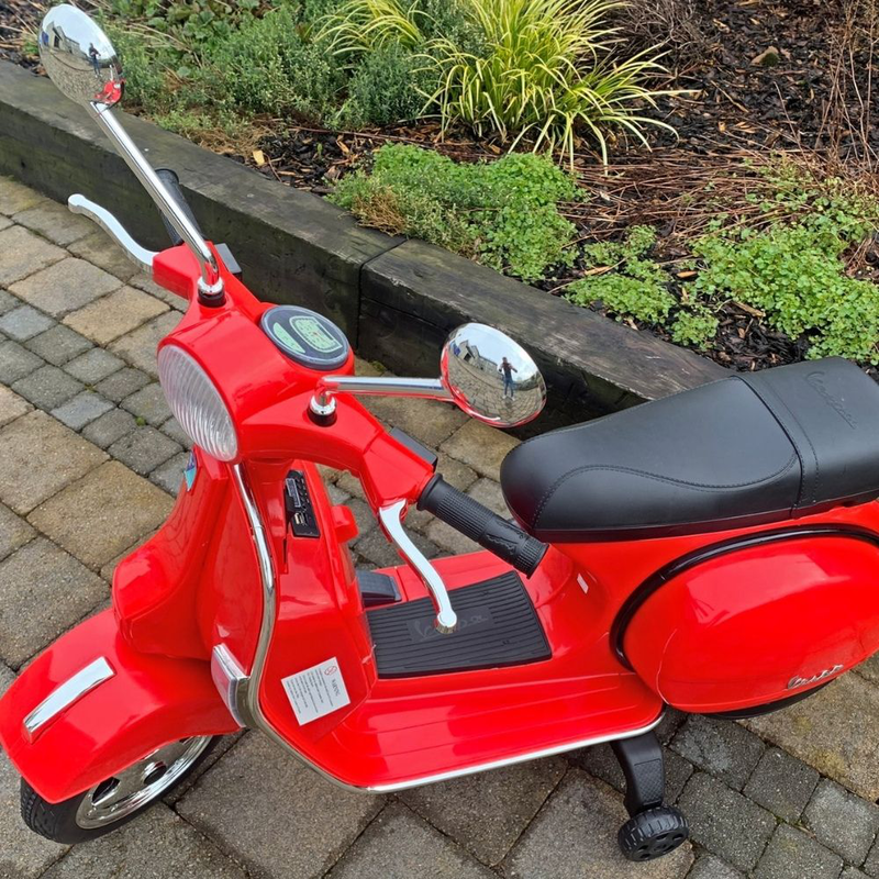 Product image: Vespa® ηλεκτροκίνητη παιδική μηχανή licensed 12v – μια πραγματική μοτοσυκλέτα για μικρούς αναβάτες, , medium-null