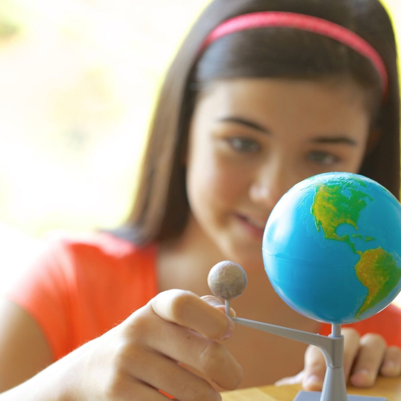 &Epsilon;&kappa;&pi;&alpha;&iota;&delta;&epsilon;&upsilon;&tau;&iota;&kappa;ό &sigma;&epsilon;&tau; &kappa;&alpha;&tau;&alpha;&sigma;&kappa;&epsilon;&upsilon;ή&sigmaf; &upsilon;&delta;&rho;&omicron;&gamma;&epsilon;ί&omicron;&upsilon; &sigma;&phi;&alpha;ί&rho;&alpha;&sigmaf; &mu;&epsilon; &sigma;&epsilon;&lambda;ή&nu;&eta; &pi;&omicron;&upsilon; &phi;&omega;&sigma;&phi;&omicron;&rho;ί&zeta;&epsilon;&iota; &sigma;&tau;&omicron; &sigma;&kappa;&omicron;&tau;ά&delta;&iota; 8+ &epsilon;&tau;ώ&nu;, , medium-null