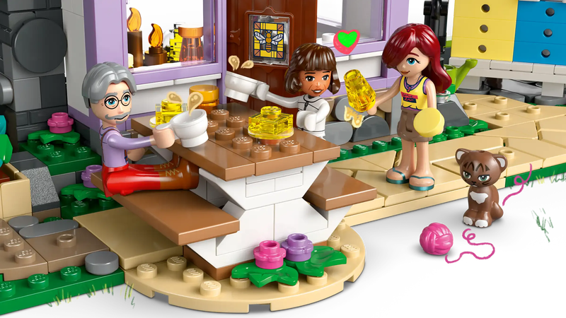 Product image: Lego friends 42669 beekeepers' house and flower garden, , medium-null