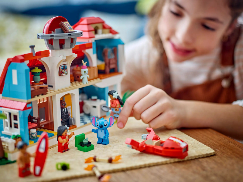Product image: Lego disney 43268 lilo and stitch beach house, , medium-null